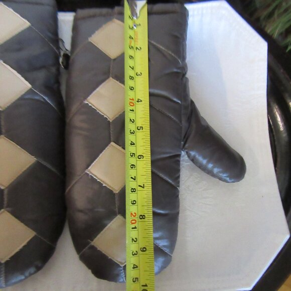 Nylon Material  Mitts - Picture 7 of 8
